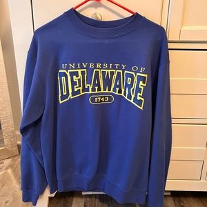 University of Delaware crewneck